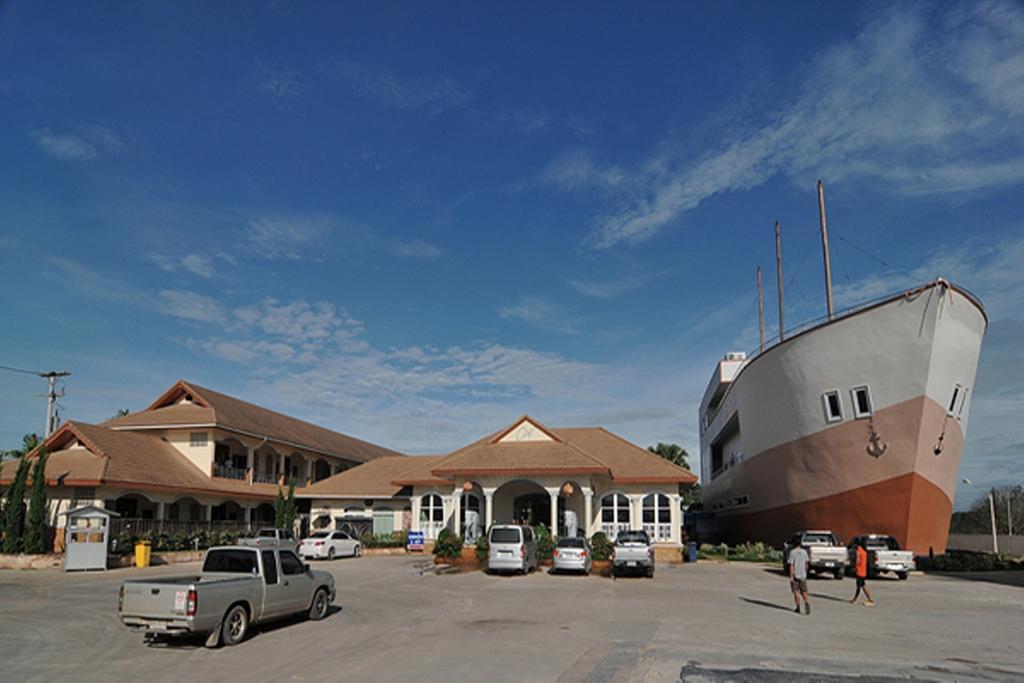 The O Valley Boutique Hotel Σούρατ Τανί Εξωτερικό φωτογραφία